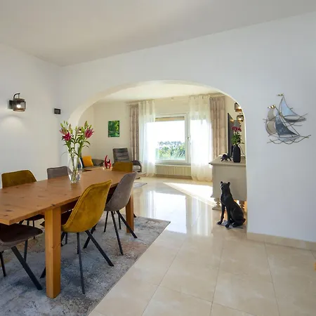 Hébergement de vacances La Grippiere By Interhome Calp